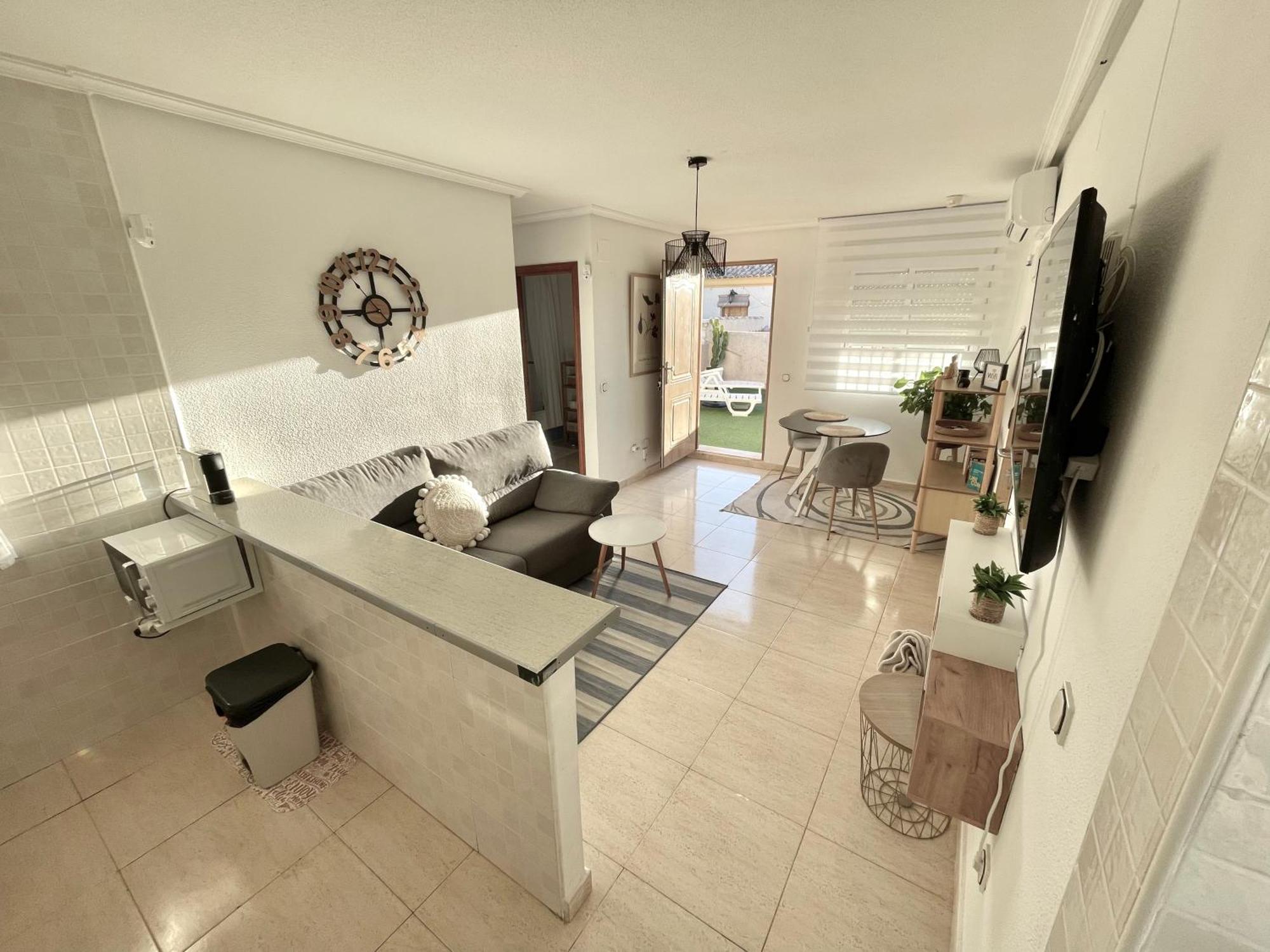 Pretty Bungalow With Private Terrace Полоп Екстер'єр фото